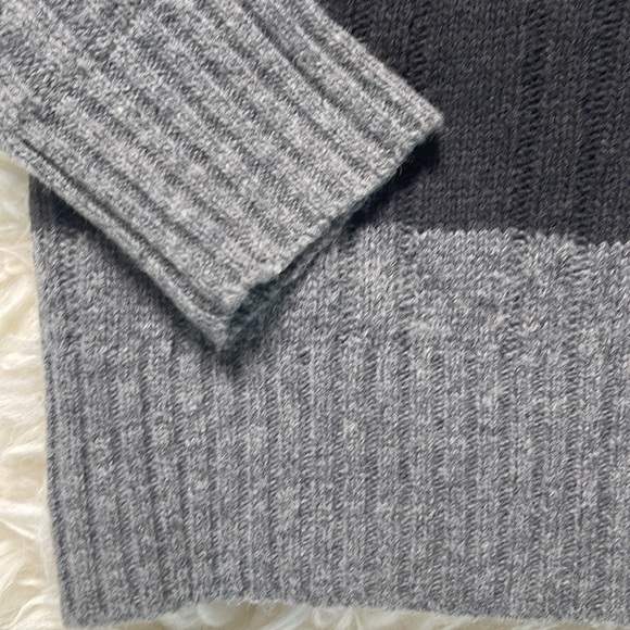 ENERGIE WOOL SWEATER - Size Medium - Picture 6 of 8